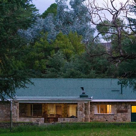Lake Naverone Holiday Cottages Drakensberg Garden Exterior photo
