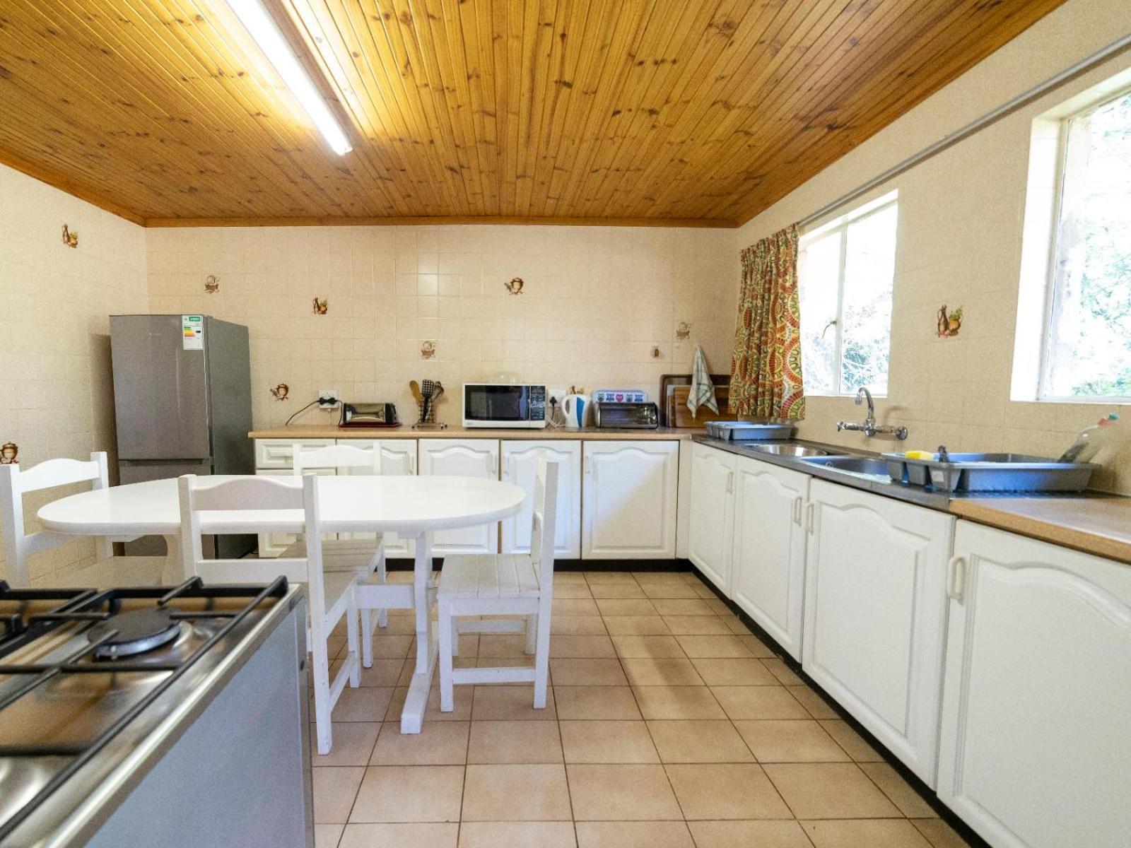 Lake Naverone Holiday Cottages Drakensberg Garden Exterior photo