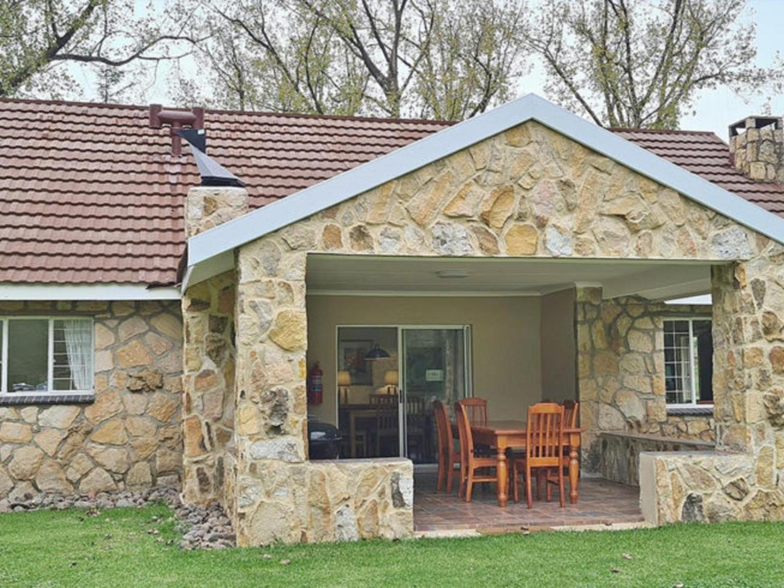 Lake Naverone Holiday Cottages Drakensberg Garden Exterior photo